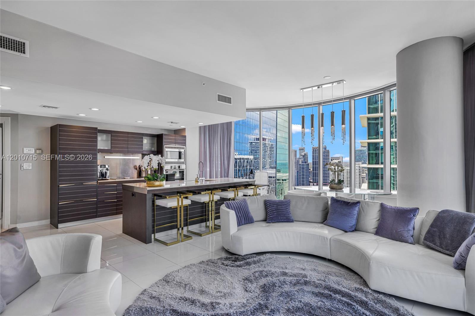 200 Biscayne Blvd Way #4401 Miami, FL 33131