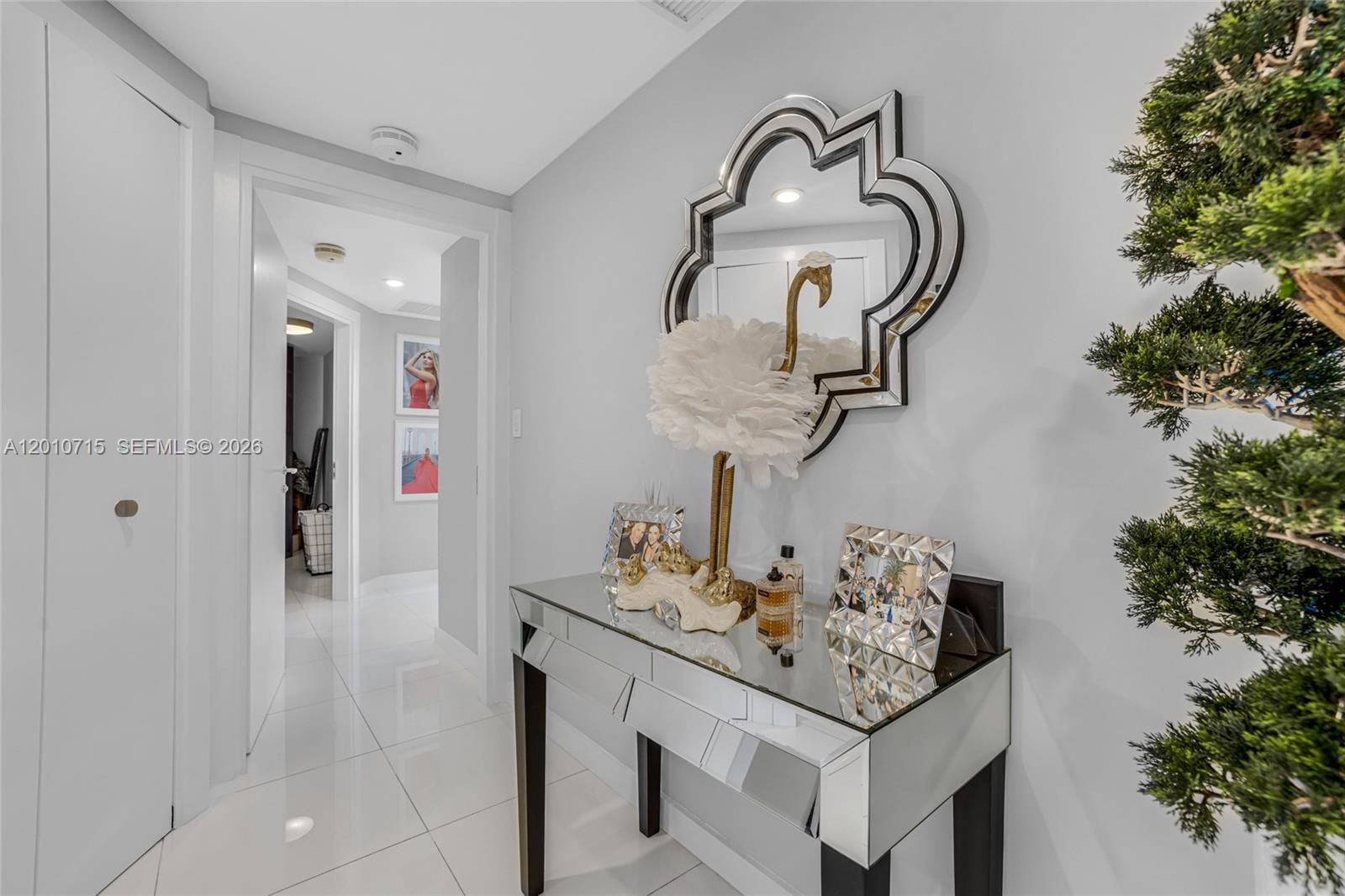 200 Biscayne Blvd Way #4401 Miami, FL 33131