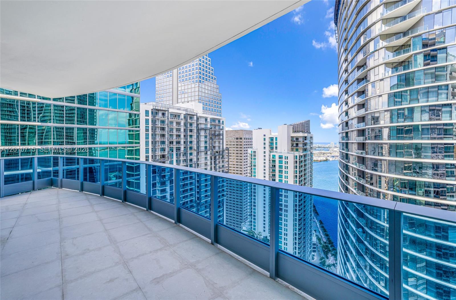 200 Biscayne Blvd Way #4401 Miami, FL 33131