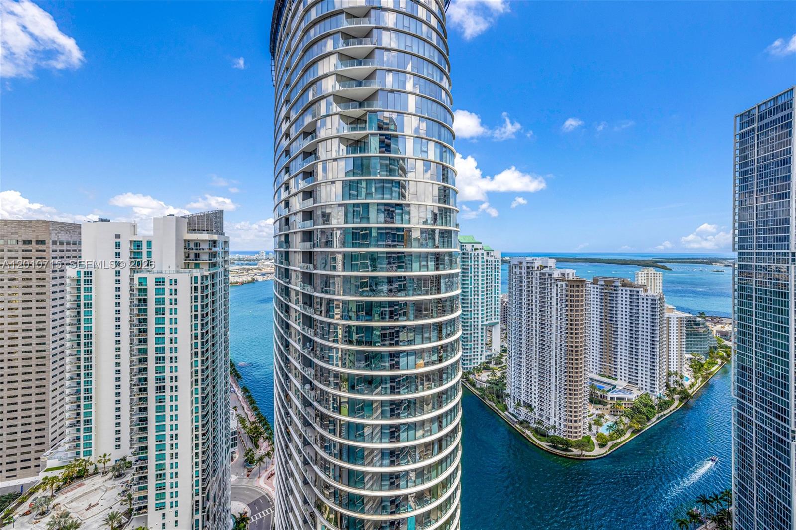 200 Biscayne Blvd Way #4401 Miami, FL 33131