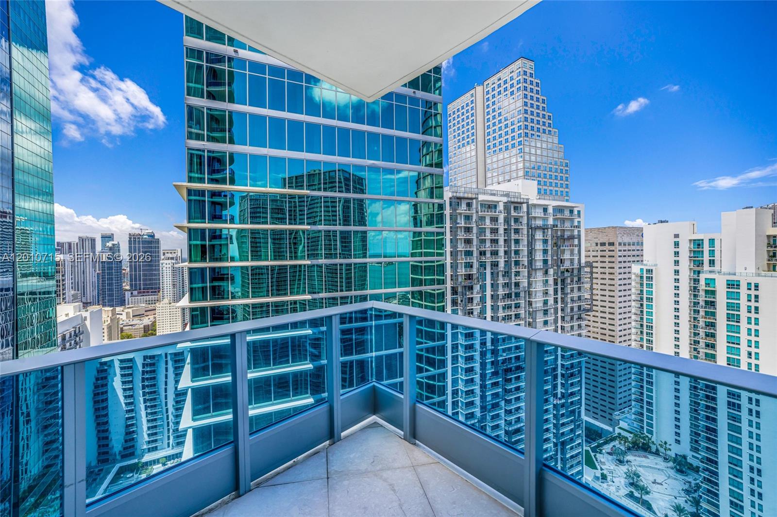 200 Biscayne Blvd Way #4401 Miami, FL 33131
