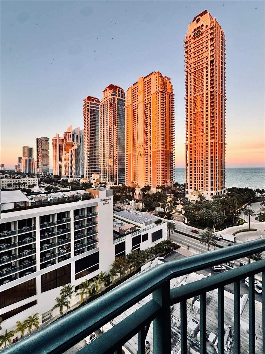 17555 Atlantic Blvd #UPH7 Sunny Isles Beach, FL 33160