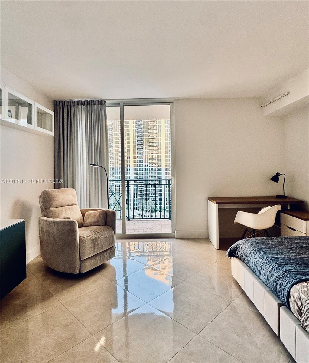 17555 Atlantic Blvd #UPH7 Sunny Isles Beach, FL 33160