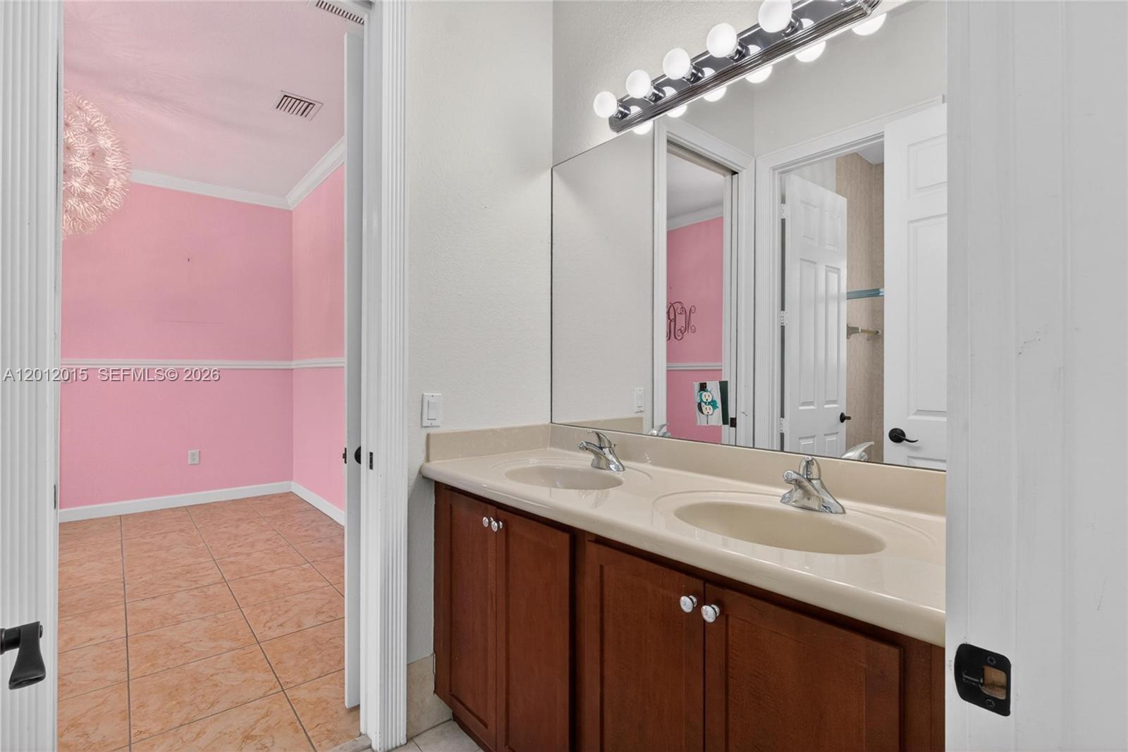 18841 SW 74th Ct Cutler Bay, FL 33157
