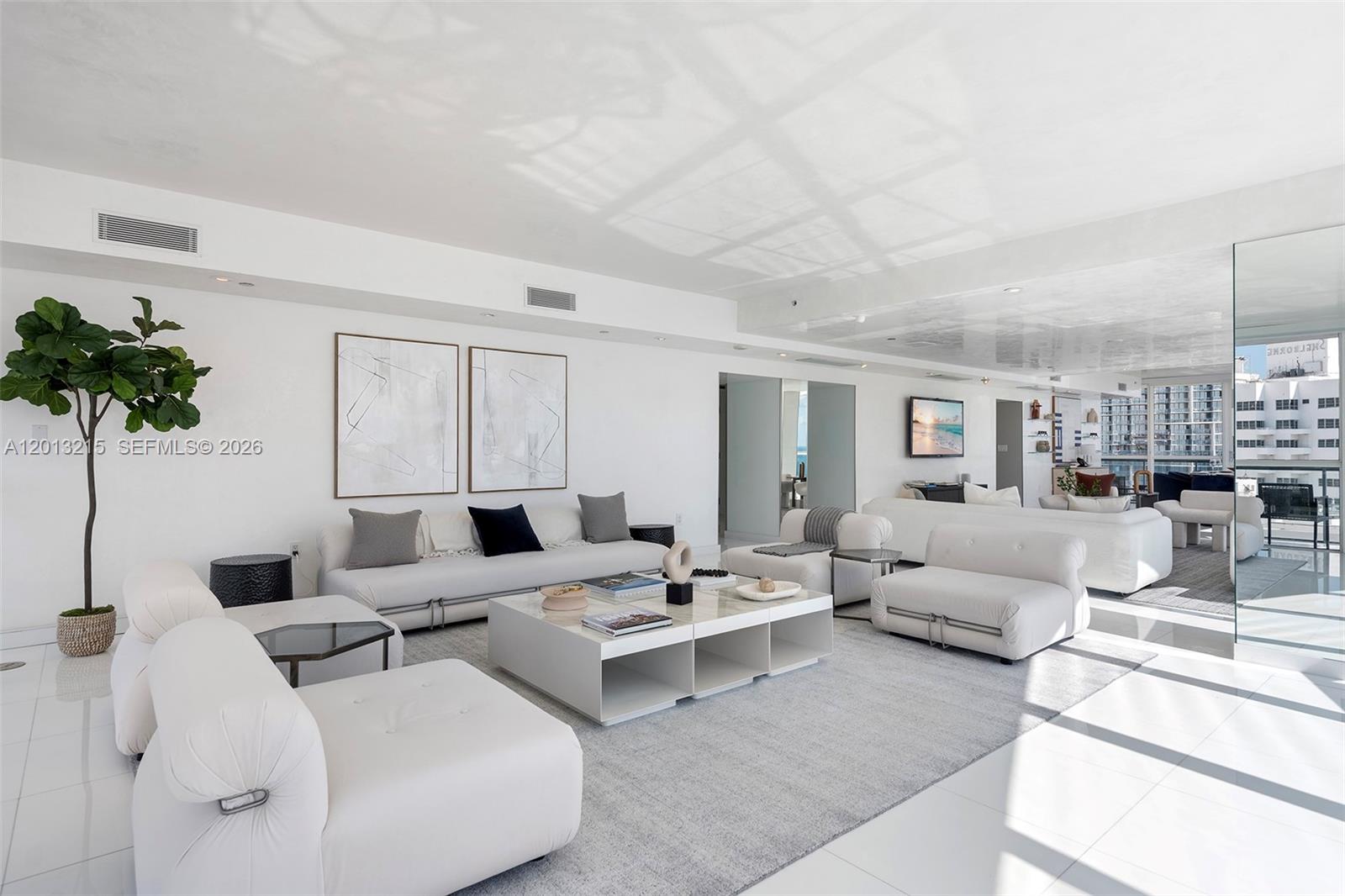 Undisclosed Address Miami Beach, FL 33139