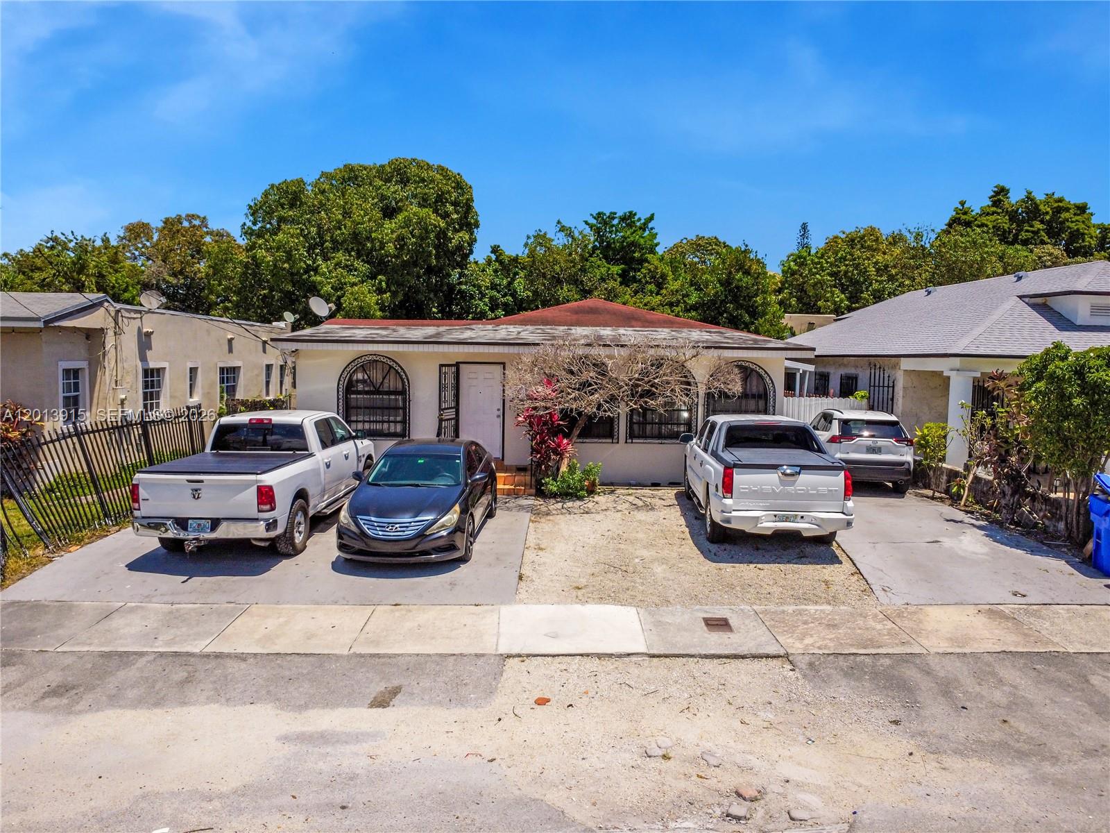 201 NW 25th Ave Miami, FL 33125