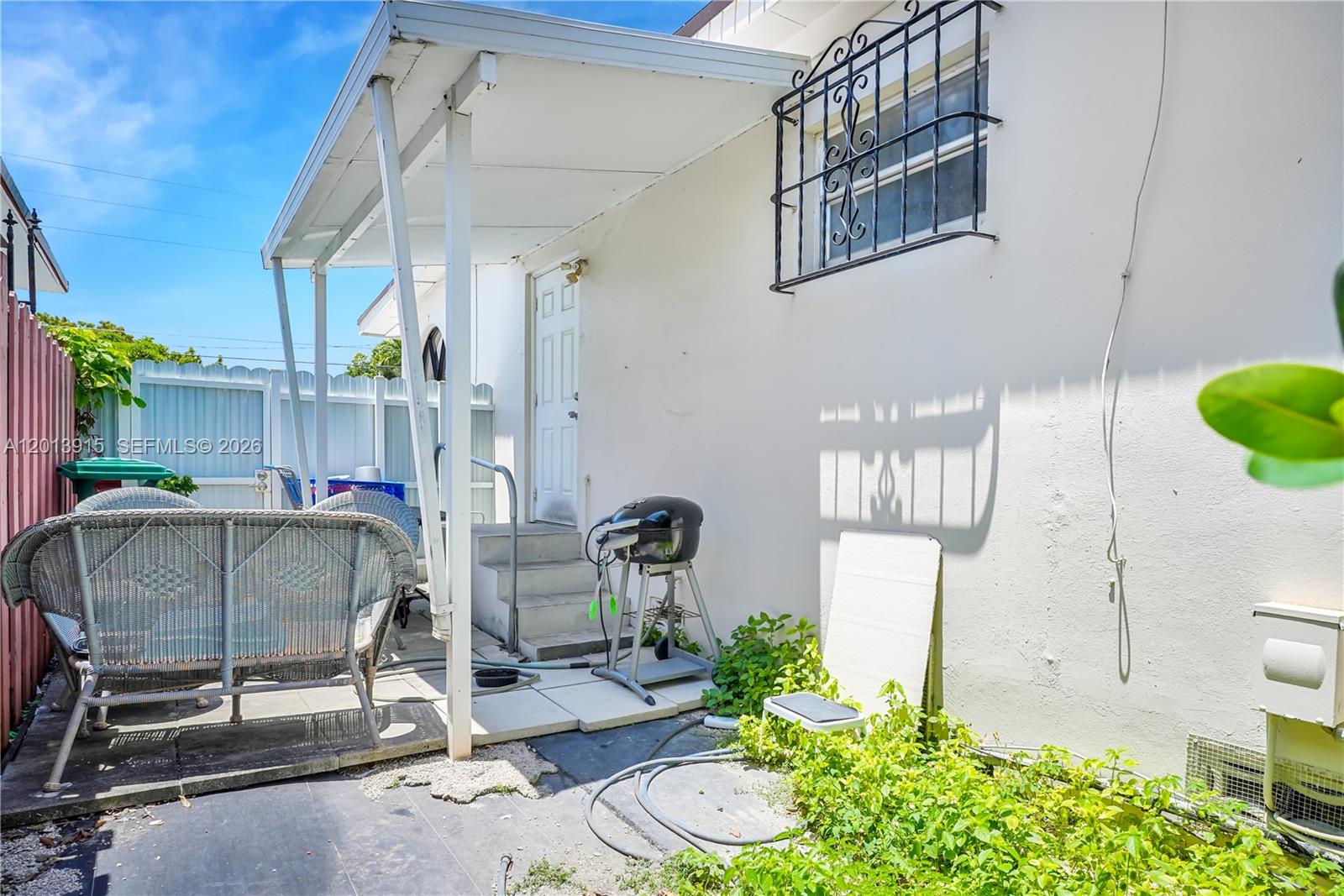 201 NW 25th Ave Miami, FL 33125