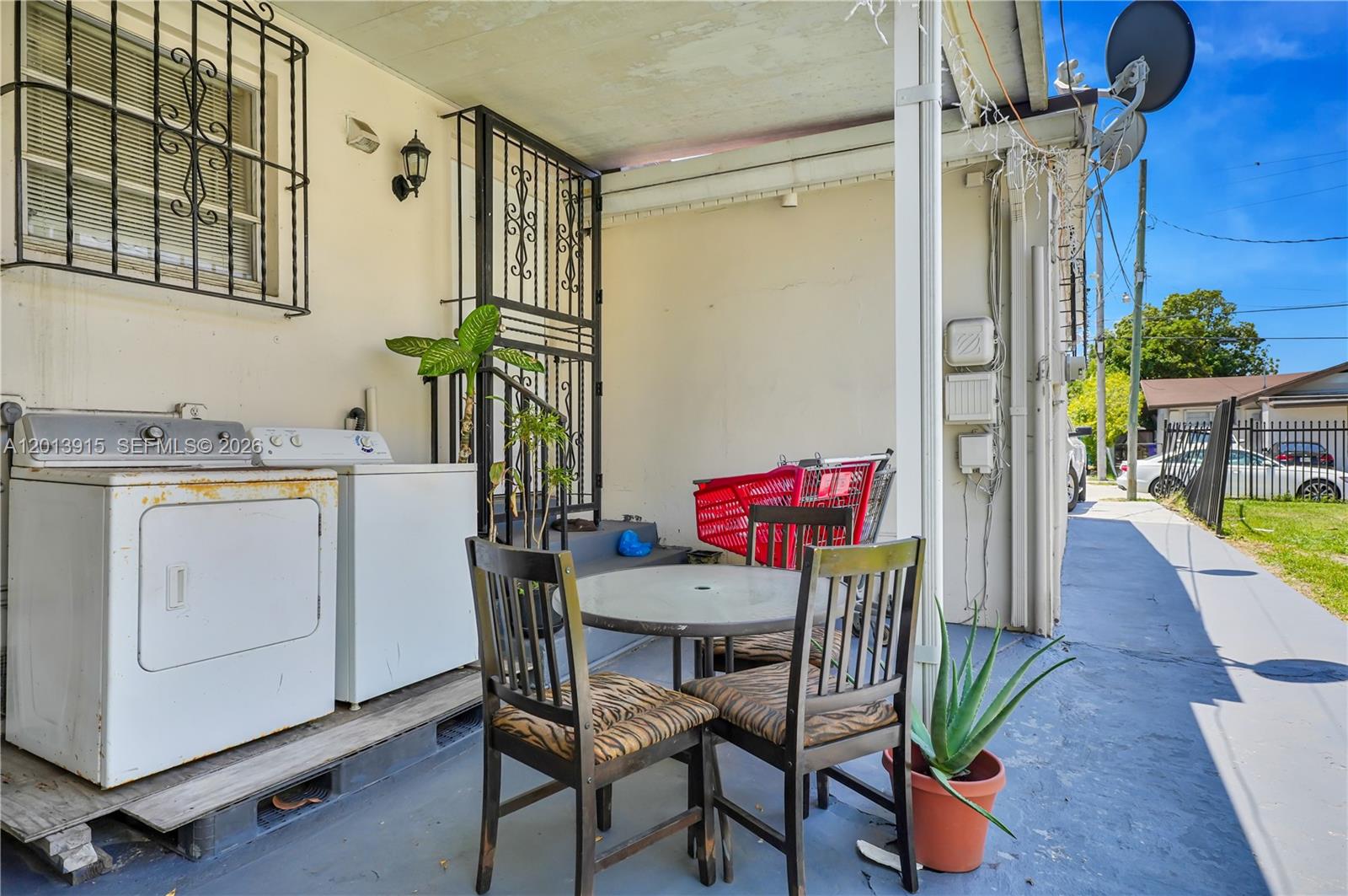 201 NW 25th Ave Miami, FL 33125