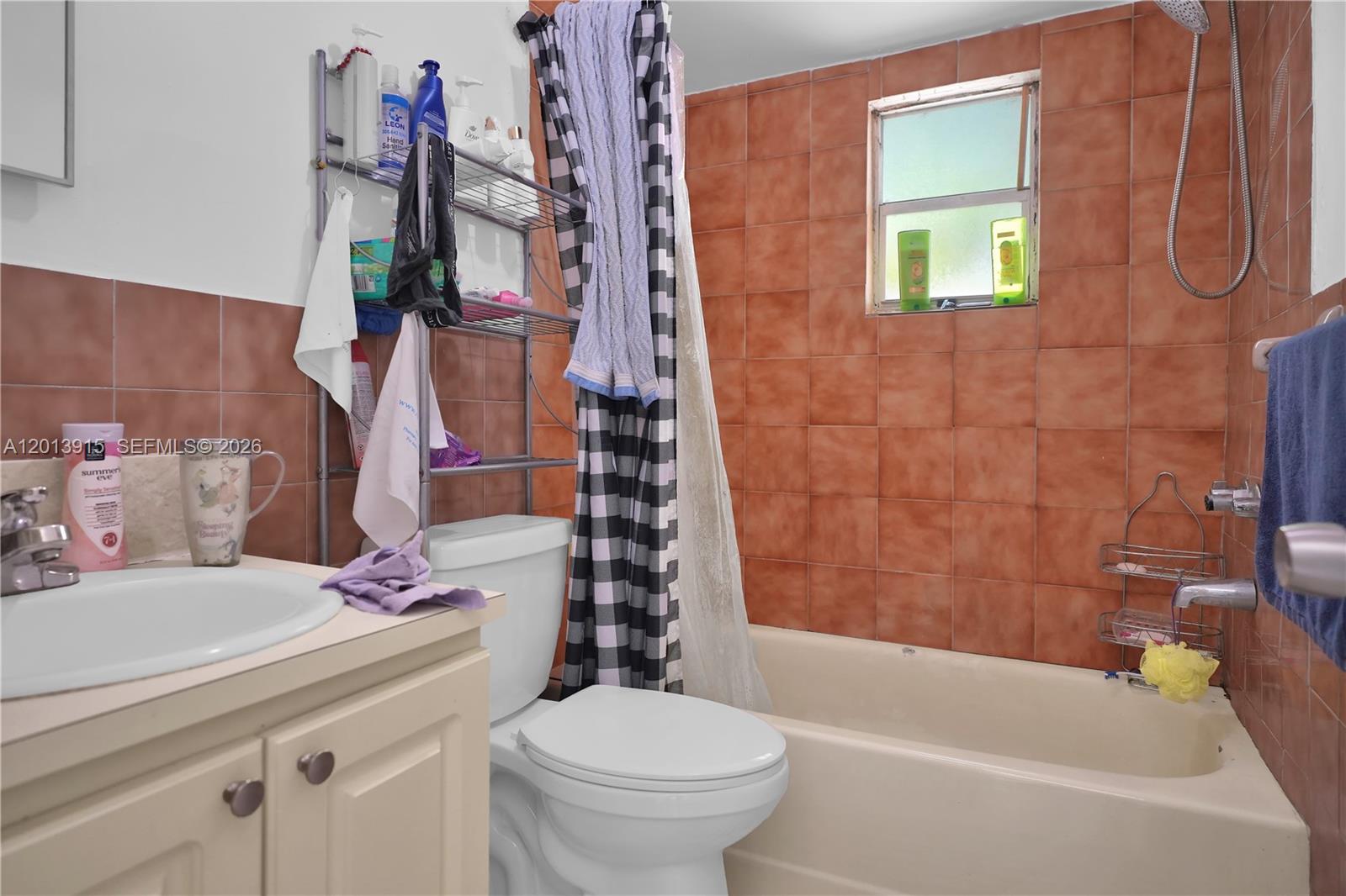 201 NW 25th Ave Miami, FL 33125