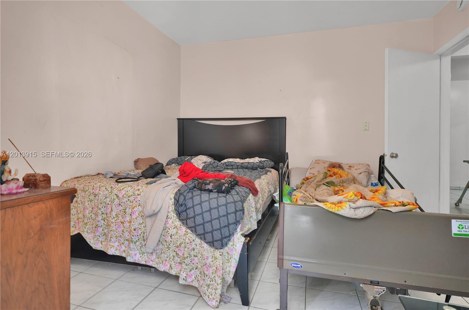 201 NW 25th Ave Miami, FL 33125