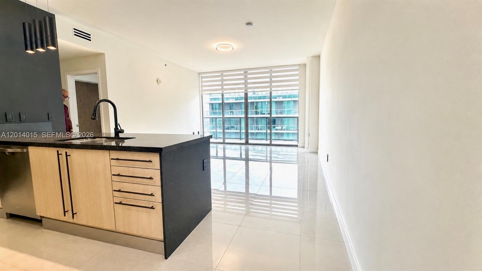 image Axis on Brickell South3