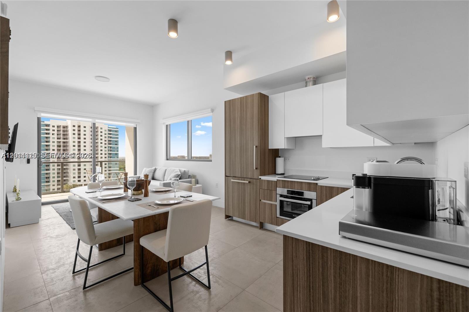 239 SW 9th St #1502 Miami, FL 33130