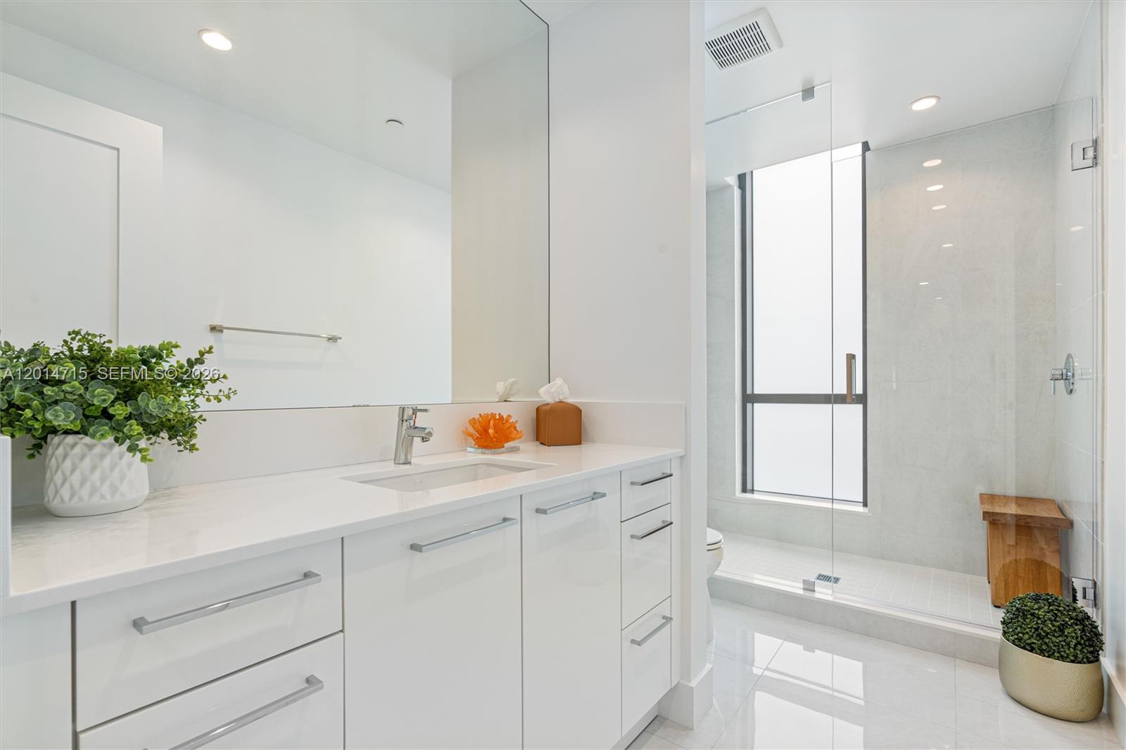 100 E Las Olas Blvd #4203 Fort Lauderdale, FL 33301