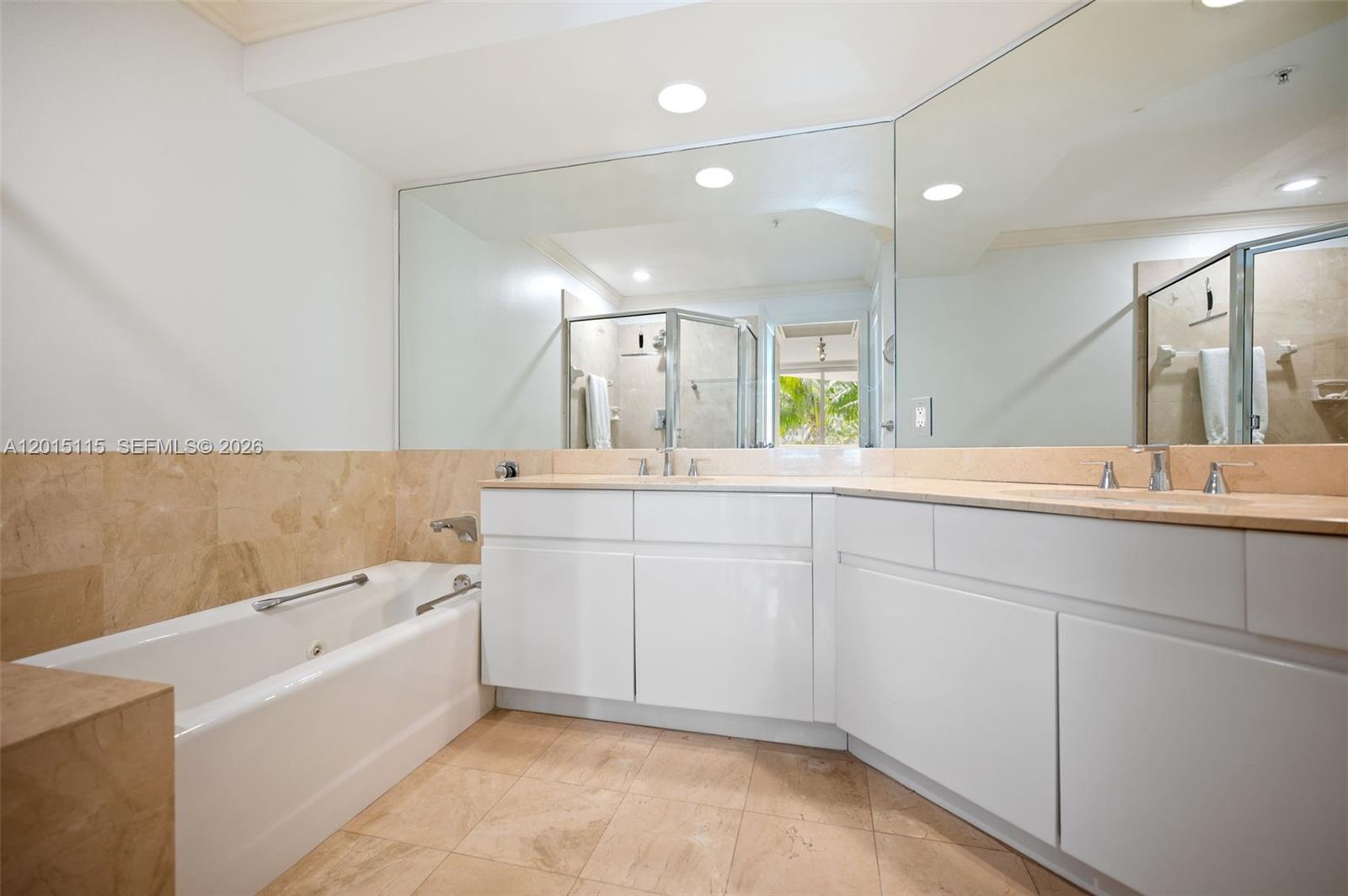 888 Brickell Key Dr #609 Miami, FL 33131