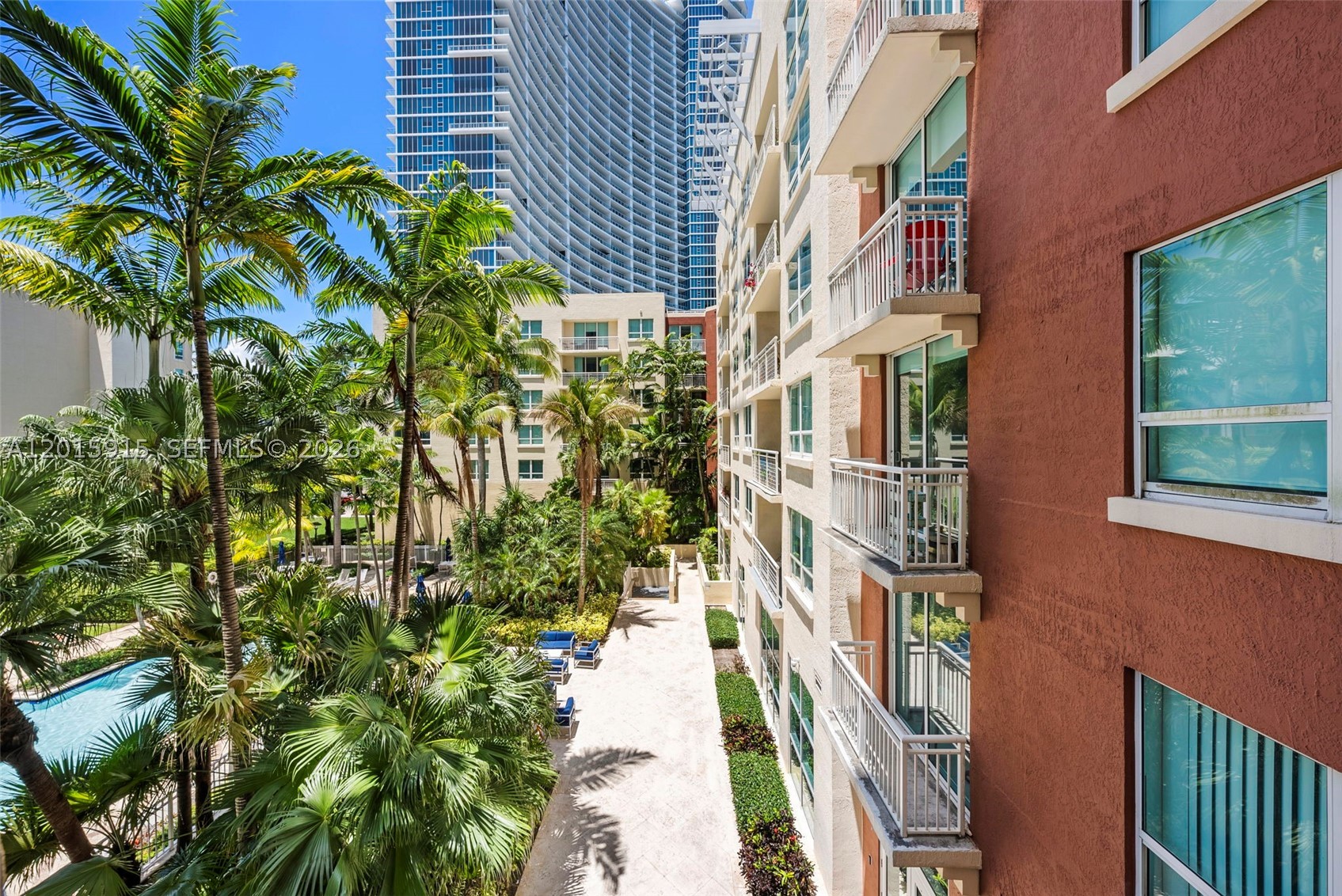 image Cite on the Bay East3