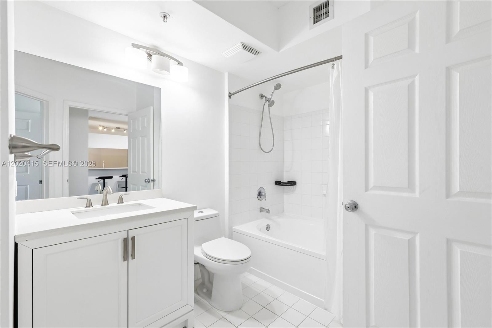 17150 N Bay Rd #2808 Sunny Isles Beach, FL 33160
