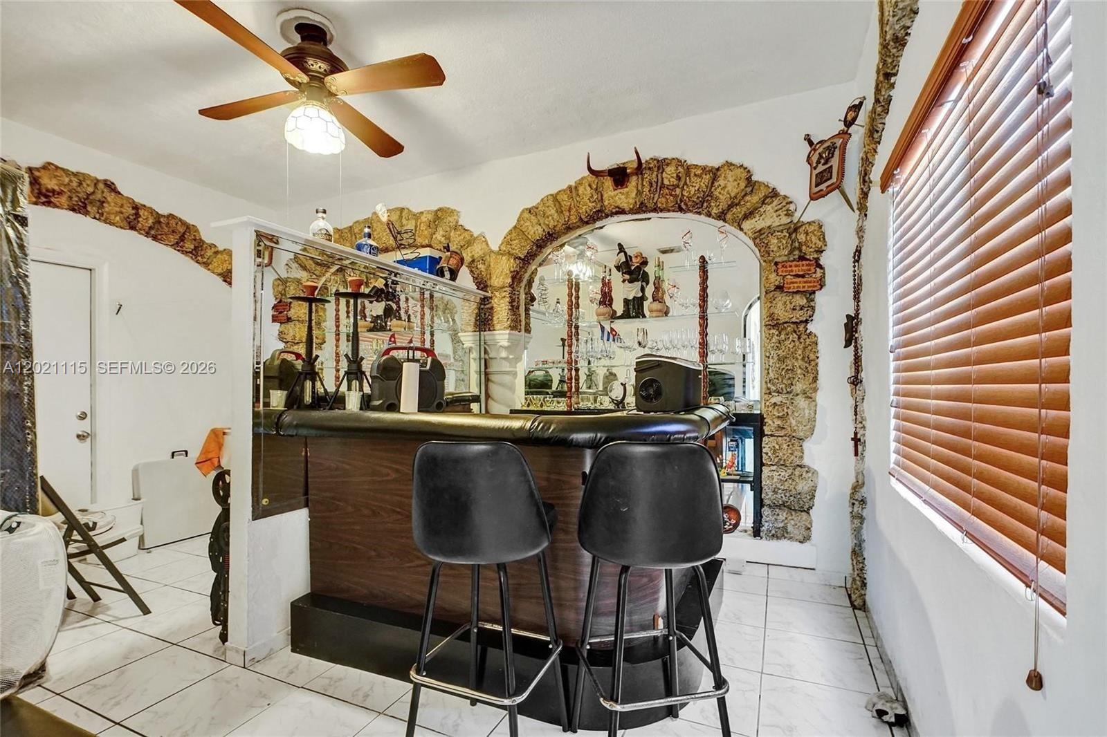 2024 Alton Rd Miami Beach, FL 33140