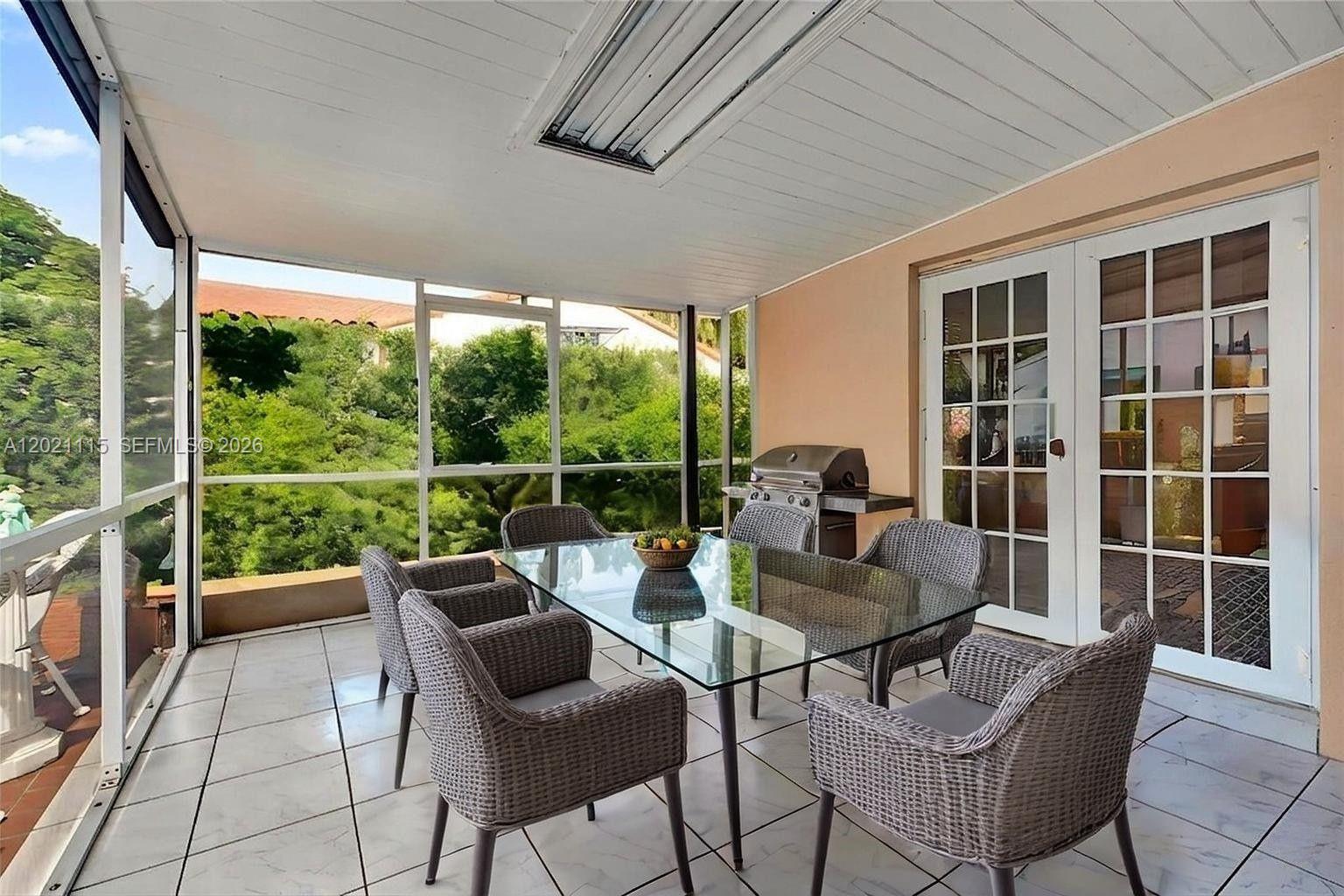 2024 Alton Rd Miami Beach, FL 33140