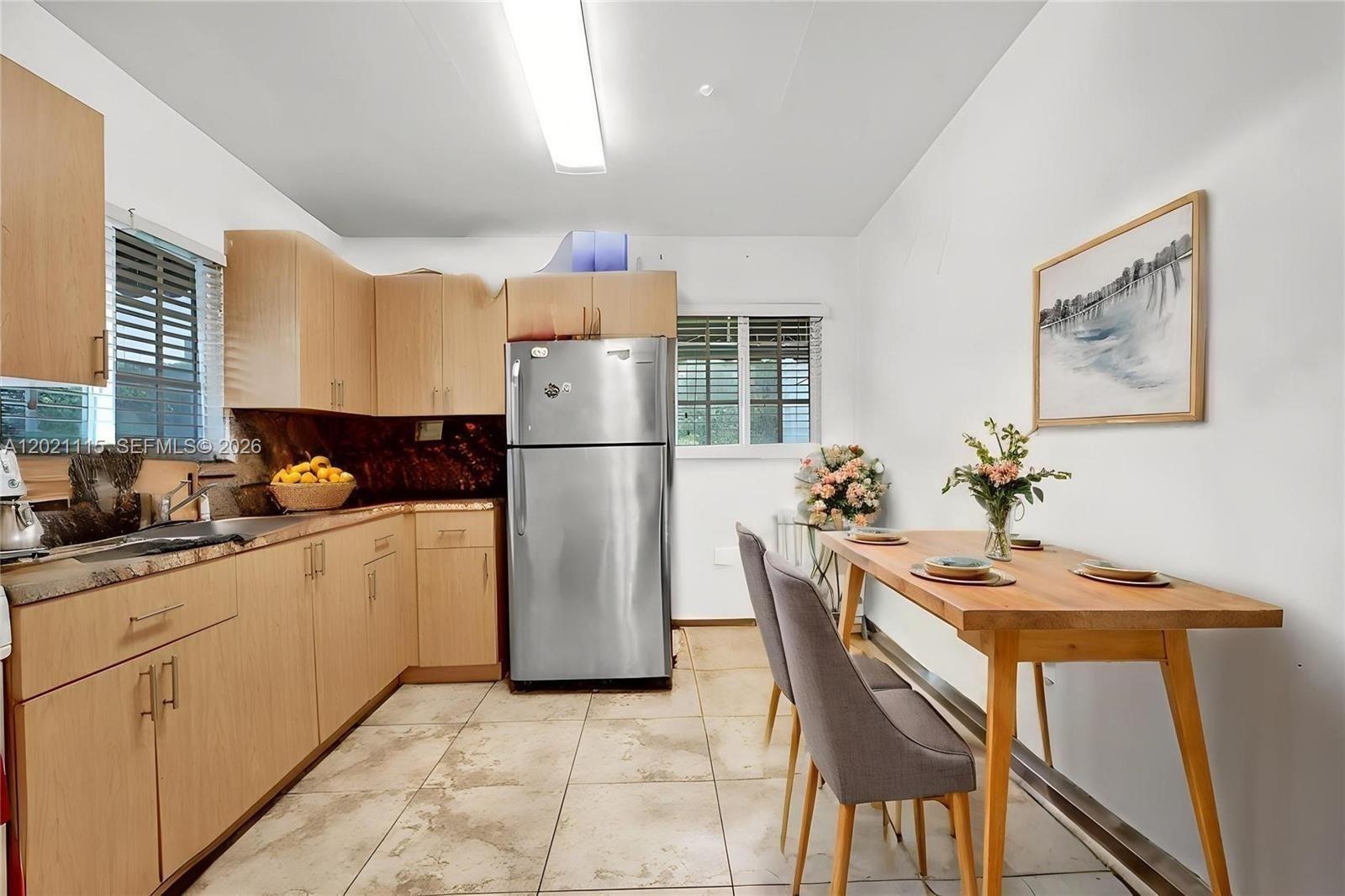 2024 Alton Rd Miami Beach, FL 33140