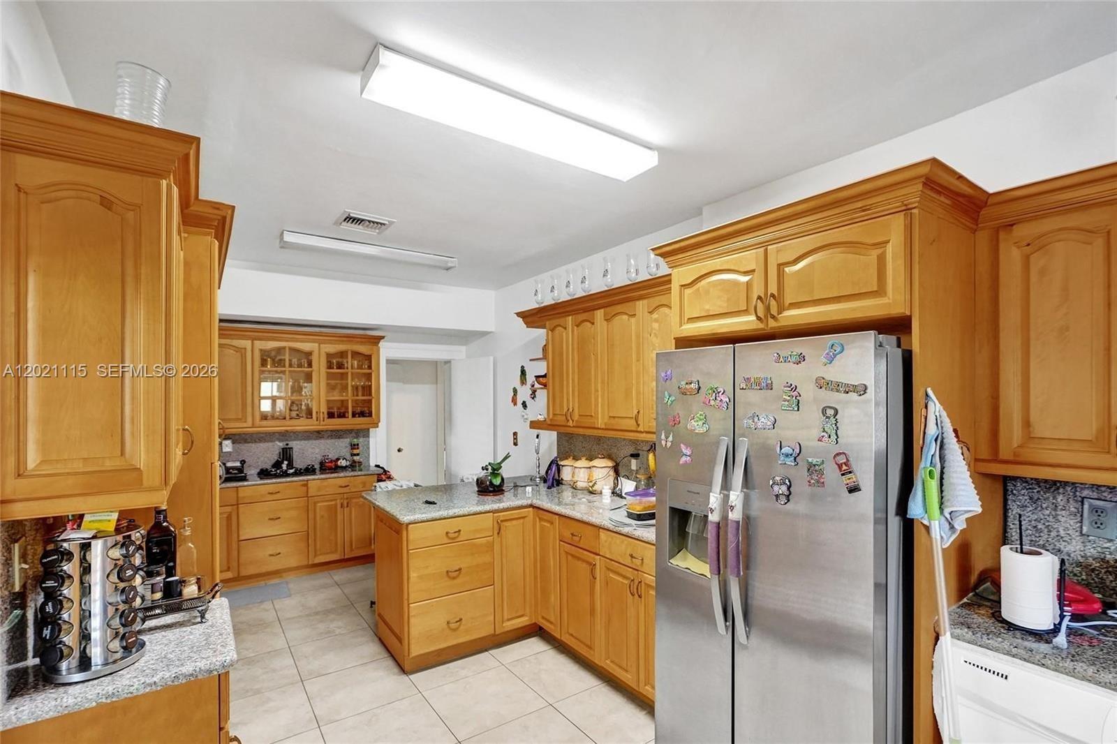 2024 Alton Rd Miami Beach, FL 33140