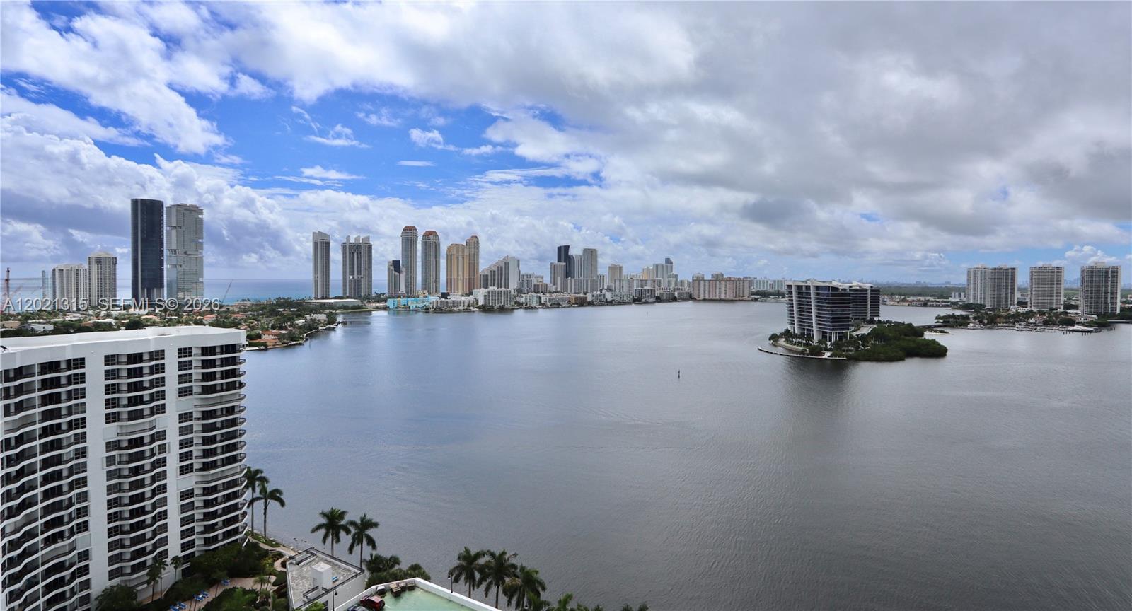 3530 Mystic Pointe Dr #2510 Aventura, FL 33180