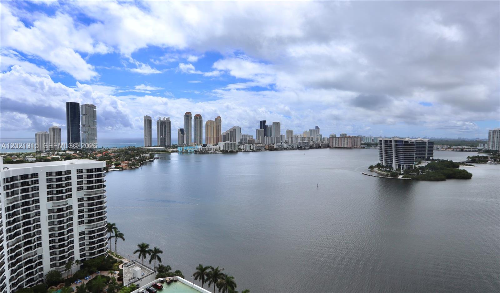 3530 Mystic Pointe Dr #2510 Aventura, FL 33180