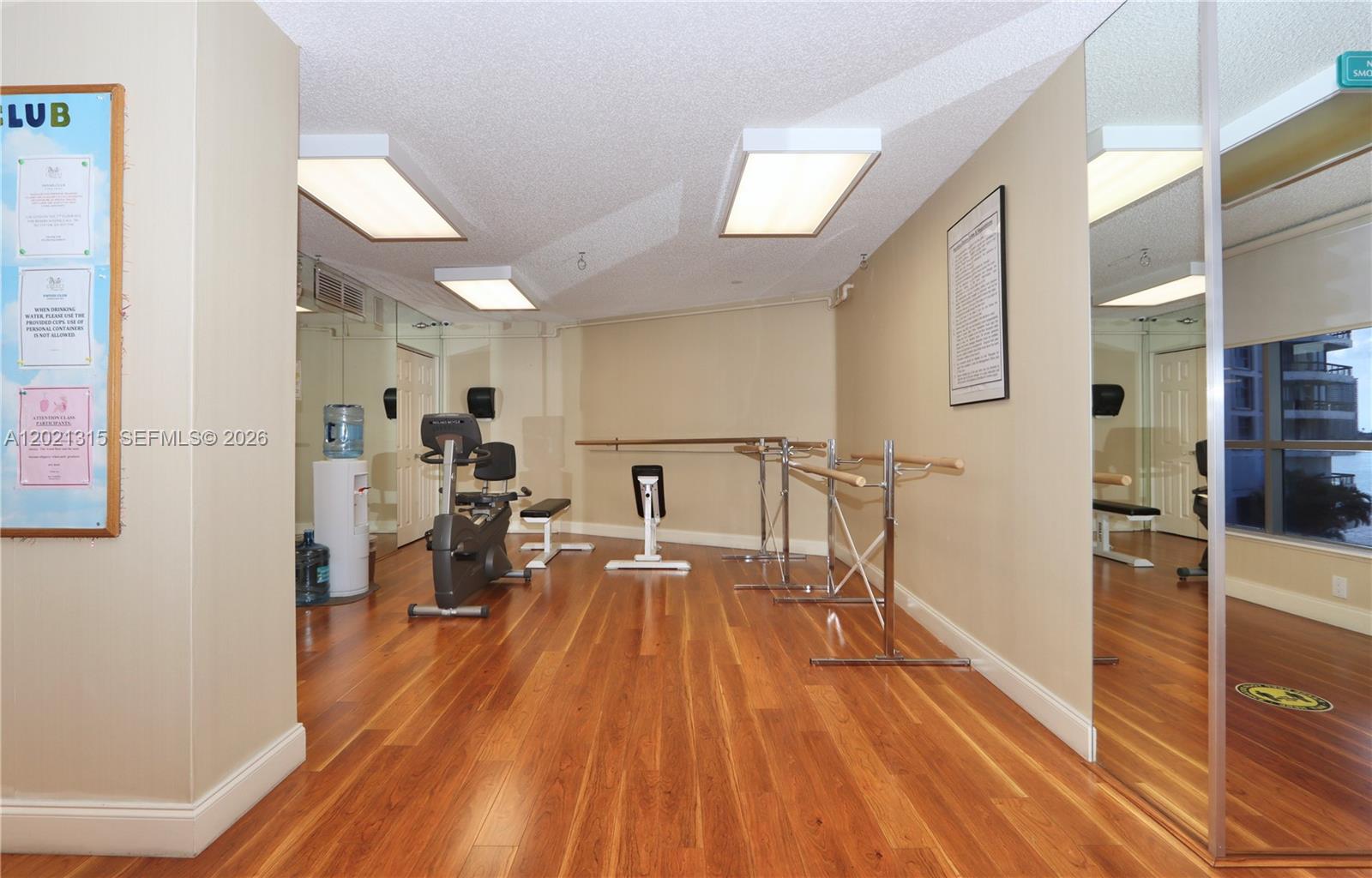 3530 Mystic Pointe Dr #2510 Aventura, FL 33180