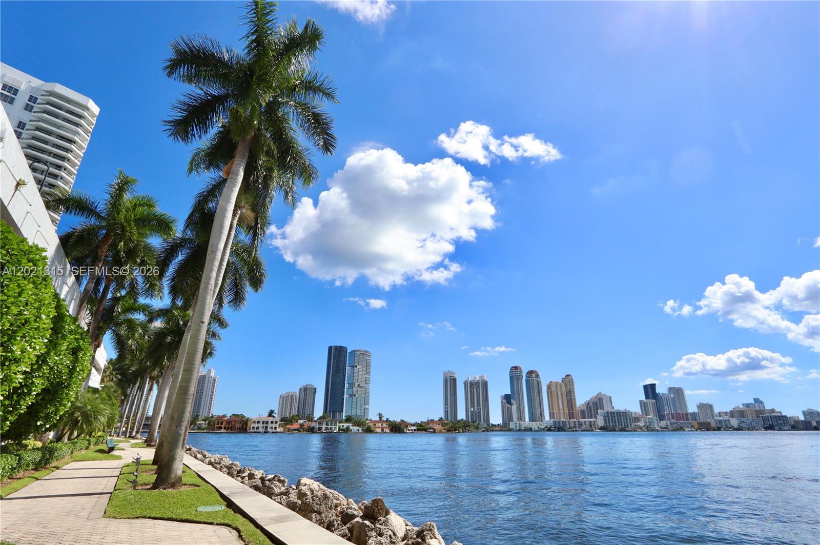 3530 Mystic Pointe Dr #2510 Aventura, FL 33180