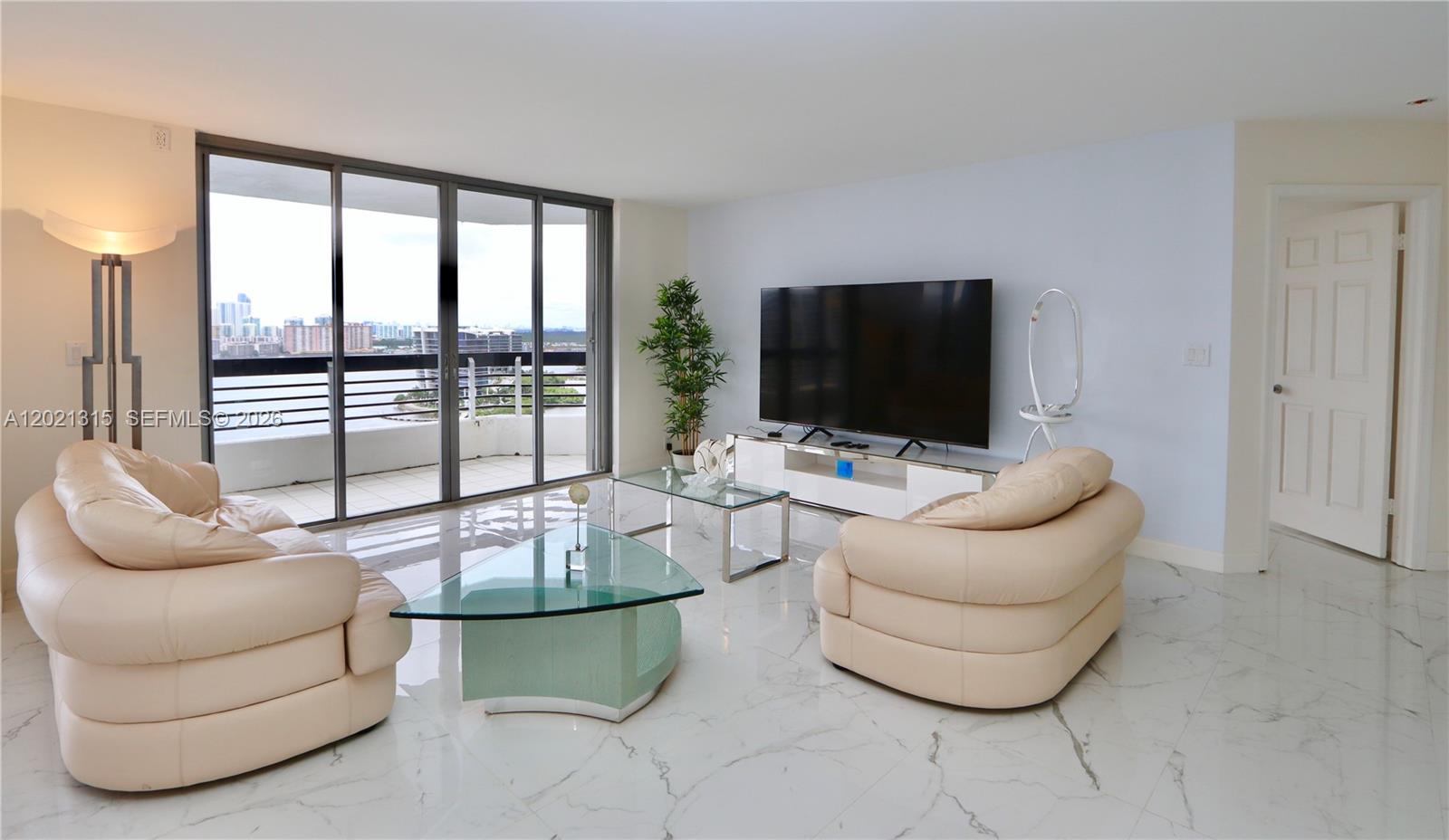 3530 Mystic Pointe Dr #2510 Aventura, FL 33180