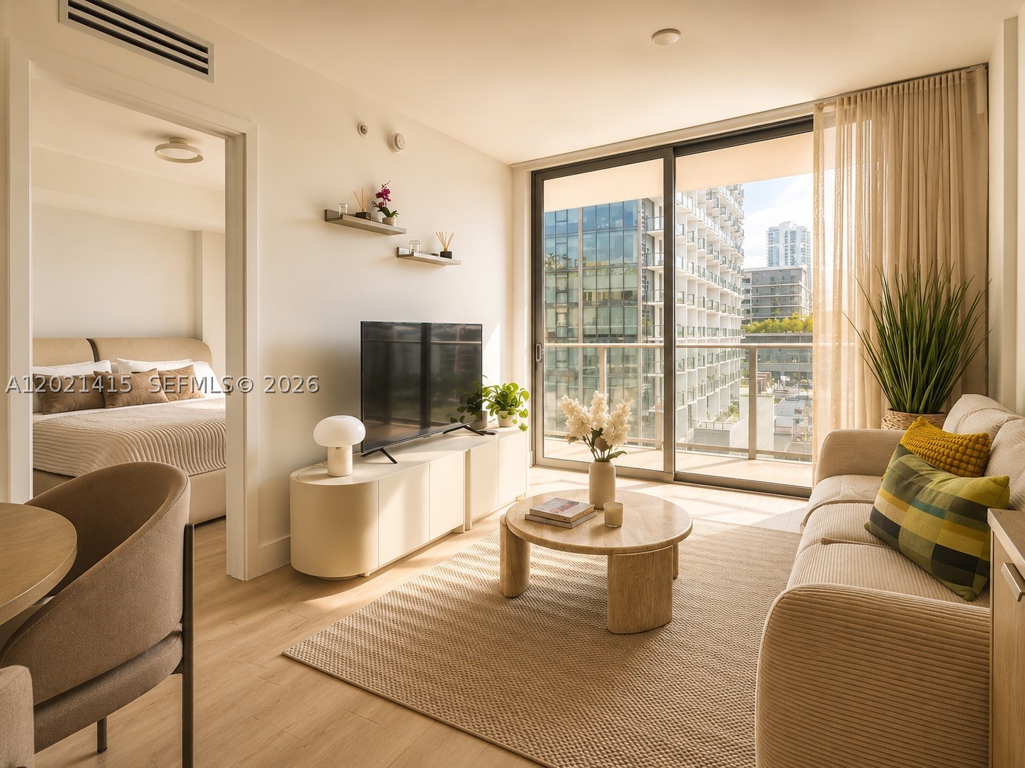 90 NE 32nd St #903