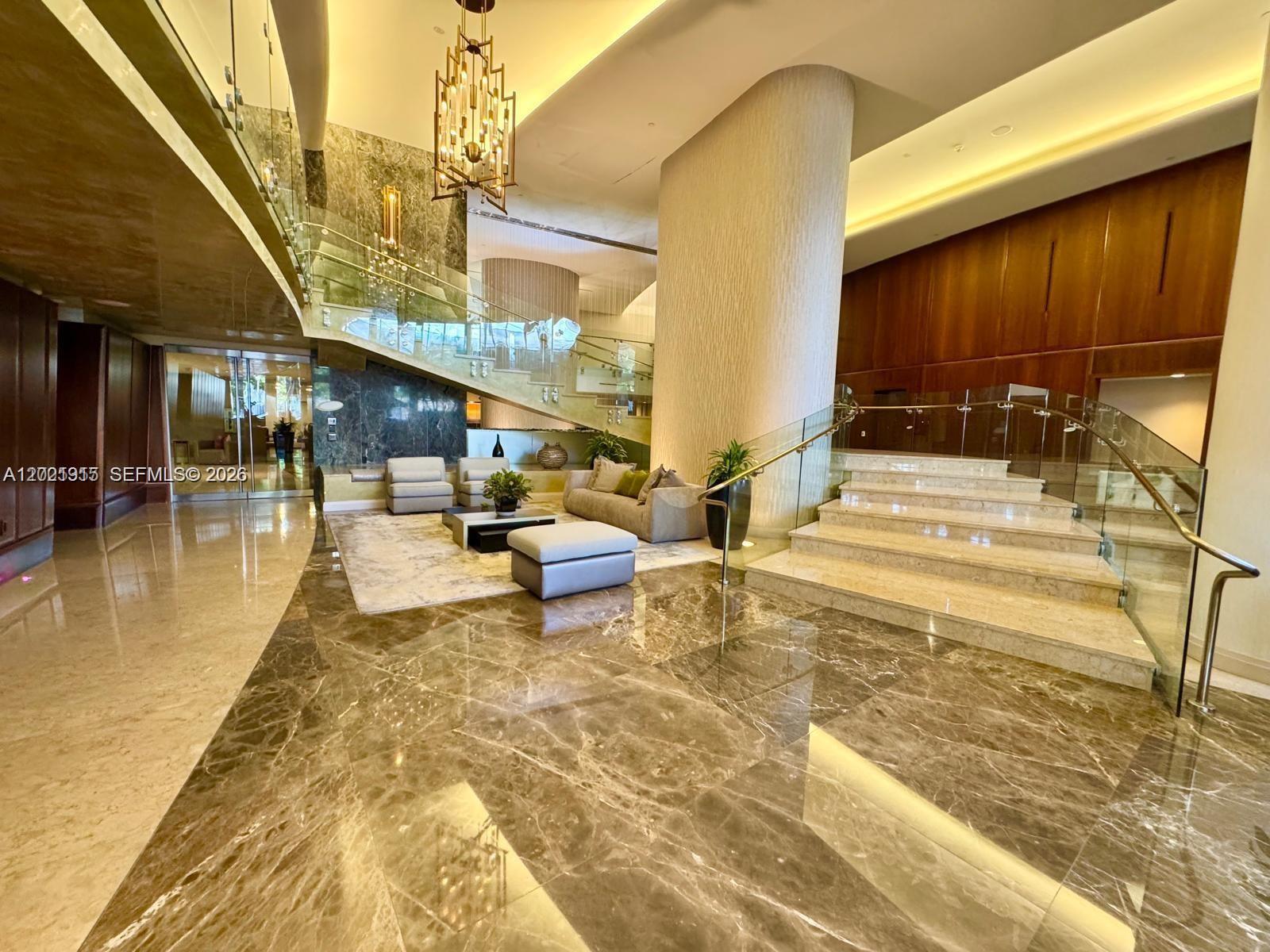 image Trump Palace17