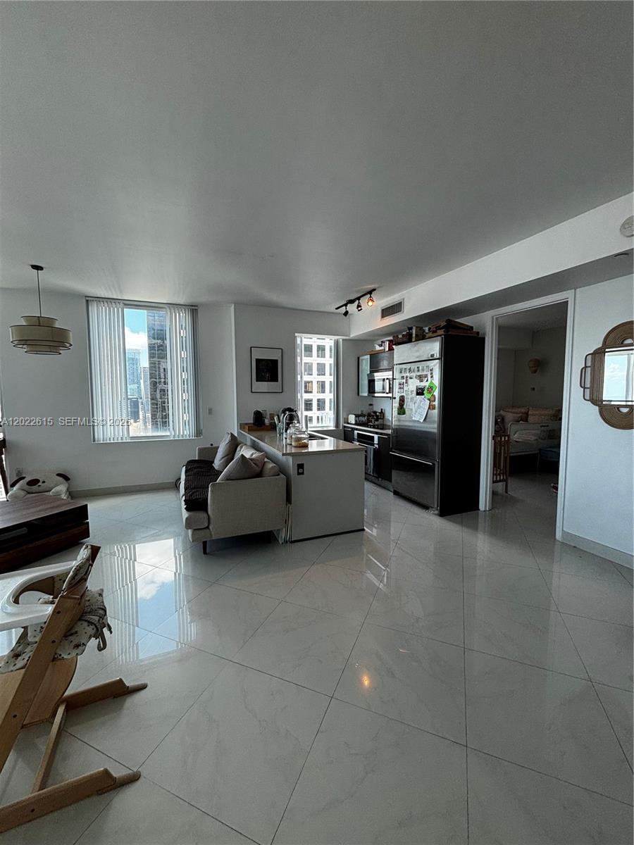 500 Brickell Ave #4102 Miami, FL 33131