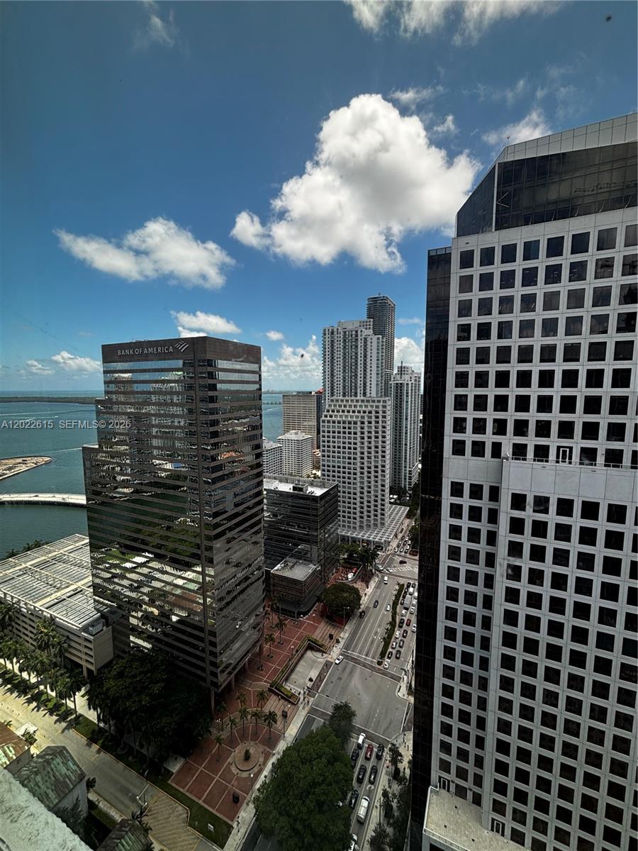 500 Brickell Ave #4102 Miami, FL 33131