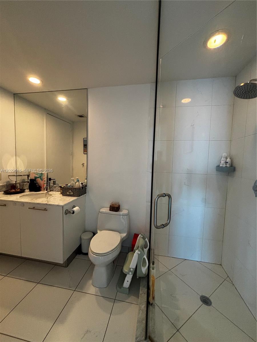 500 Brickell Ave #4102 Miami, FL 33131