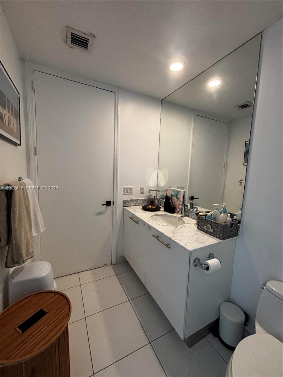 500 Brickell Ave #4102 Miami, FL 33131