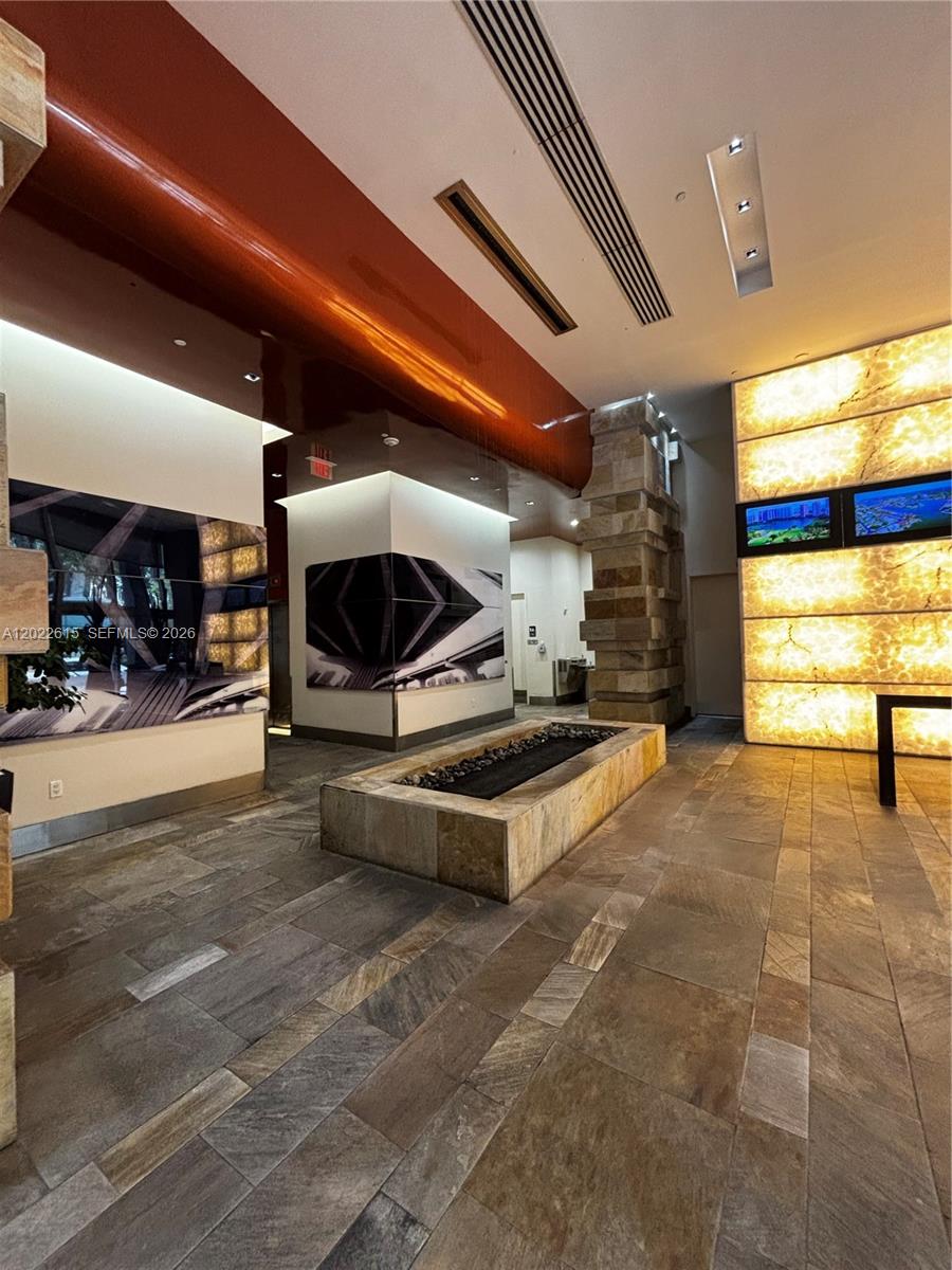 500 Brickell Ave #4102 Miami, FL 33131