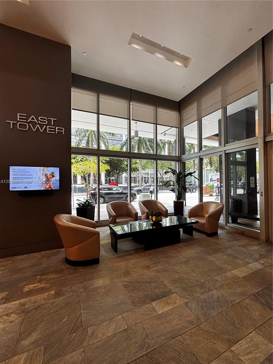 500 Brickell Ave #4102 Miami, FL 33131