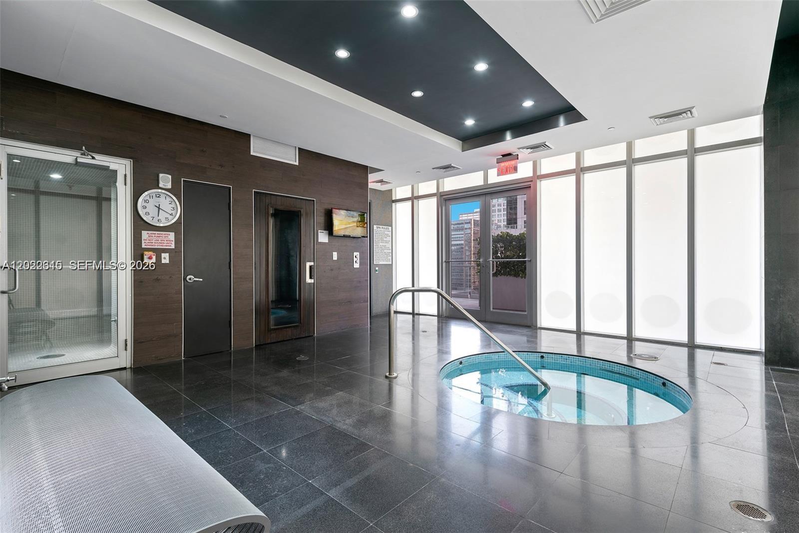 500 Brickell Ave #4102 Miami, FL 33131