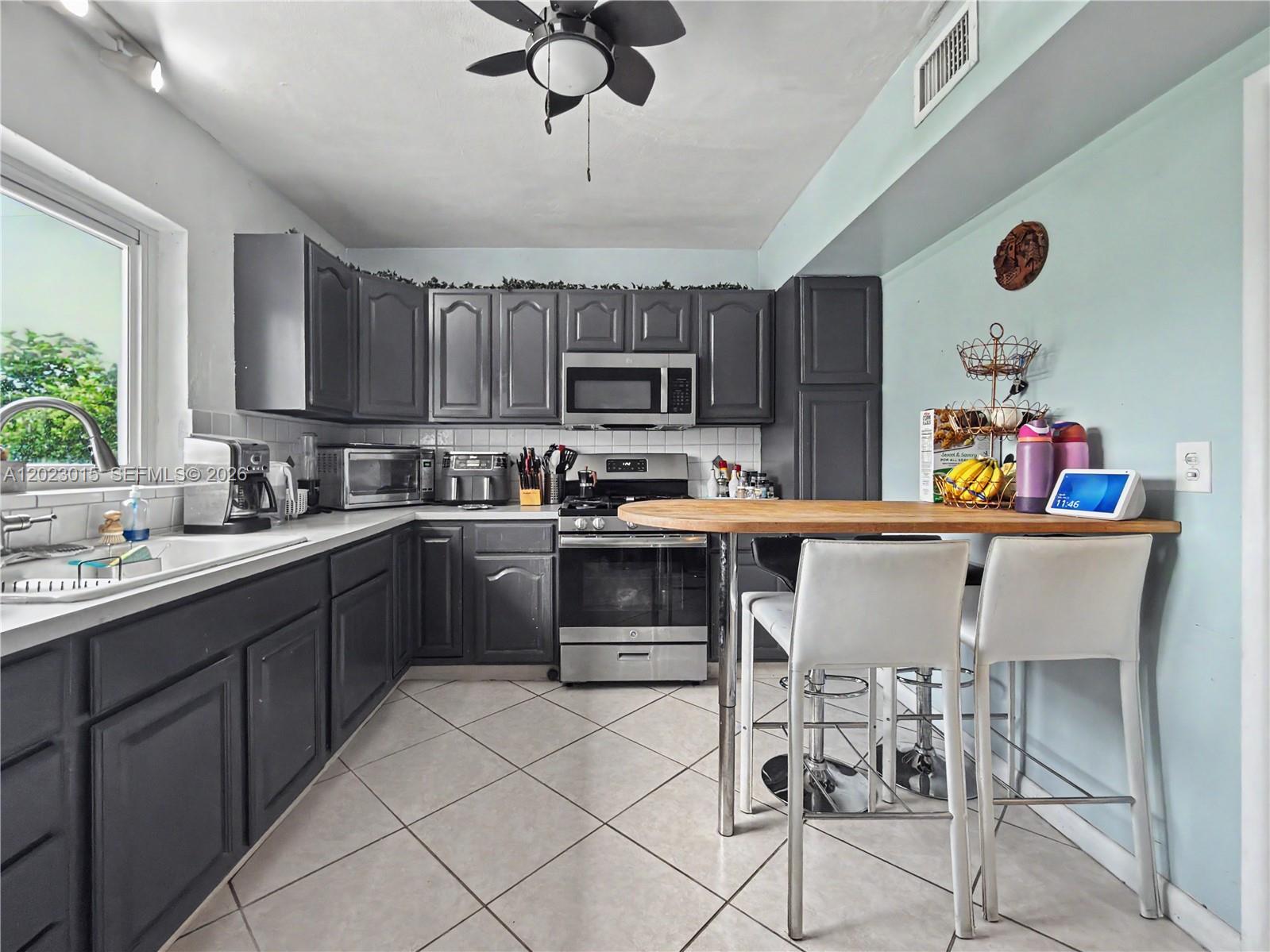 8331 SW 100th St Miami, FL 33156