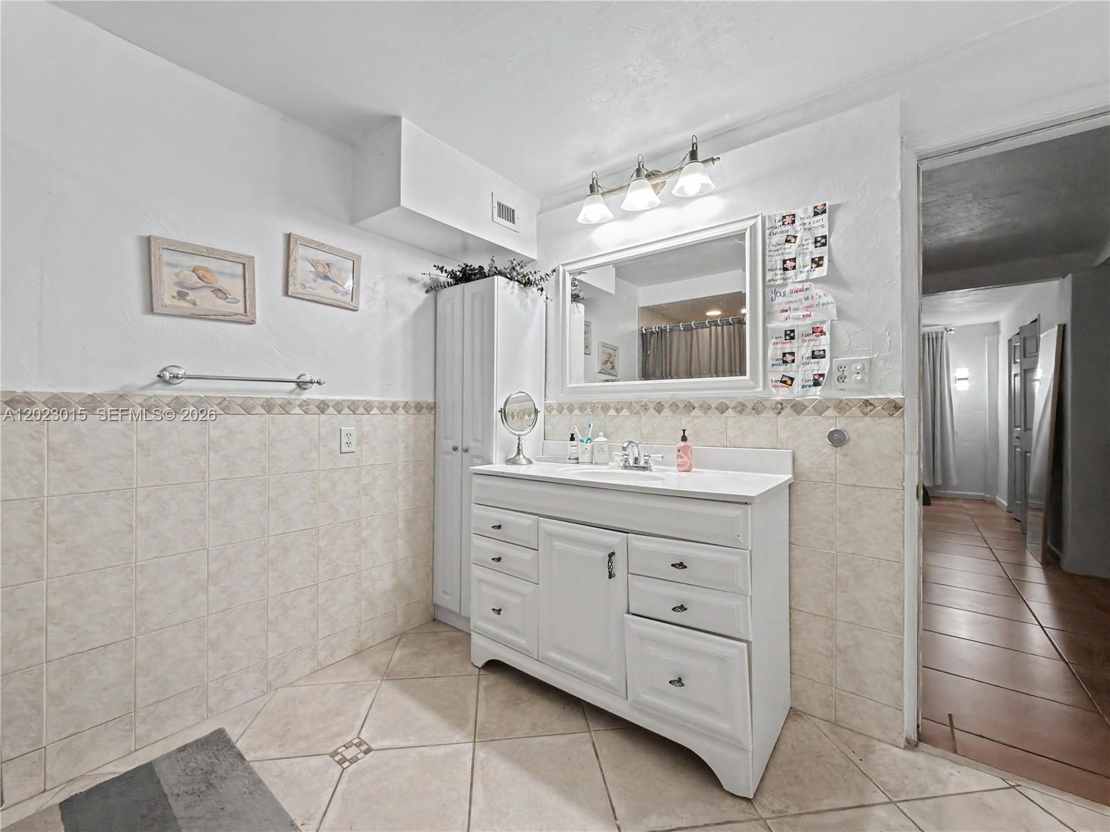 8331 SW 100th St Miami, FL 33156