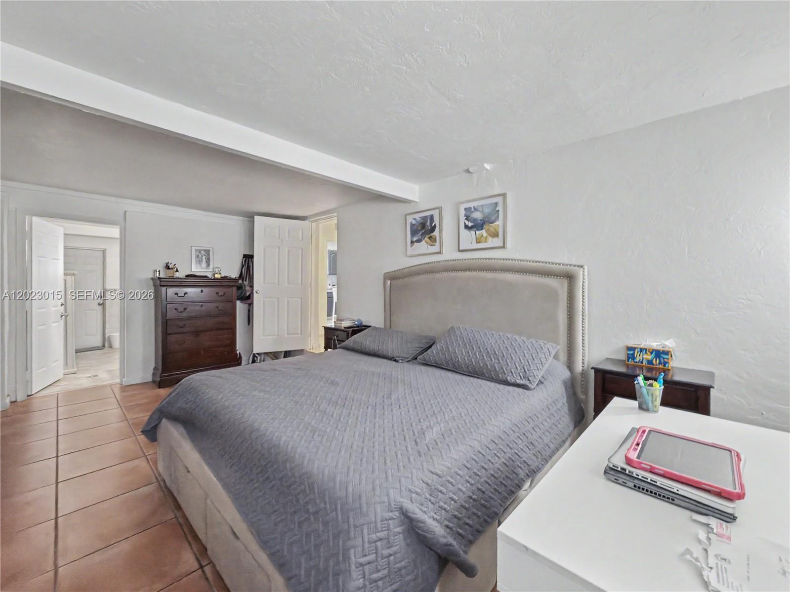 8331 SW 100th St Miami, FL 33156