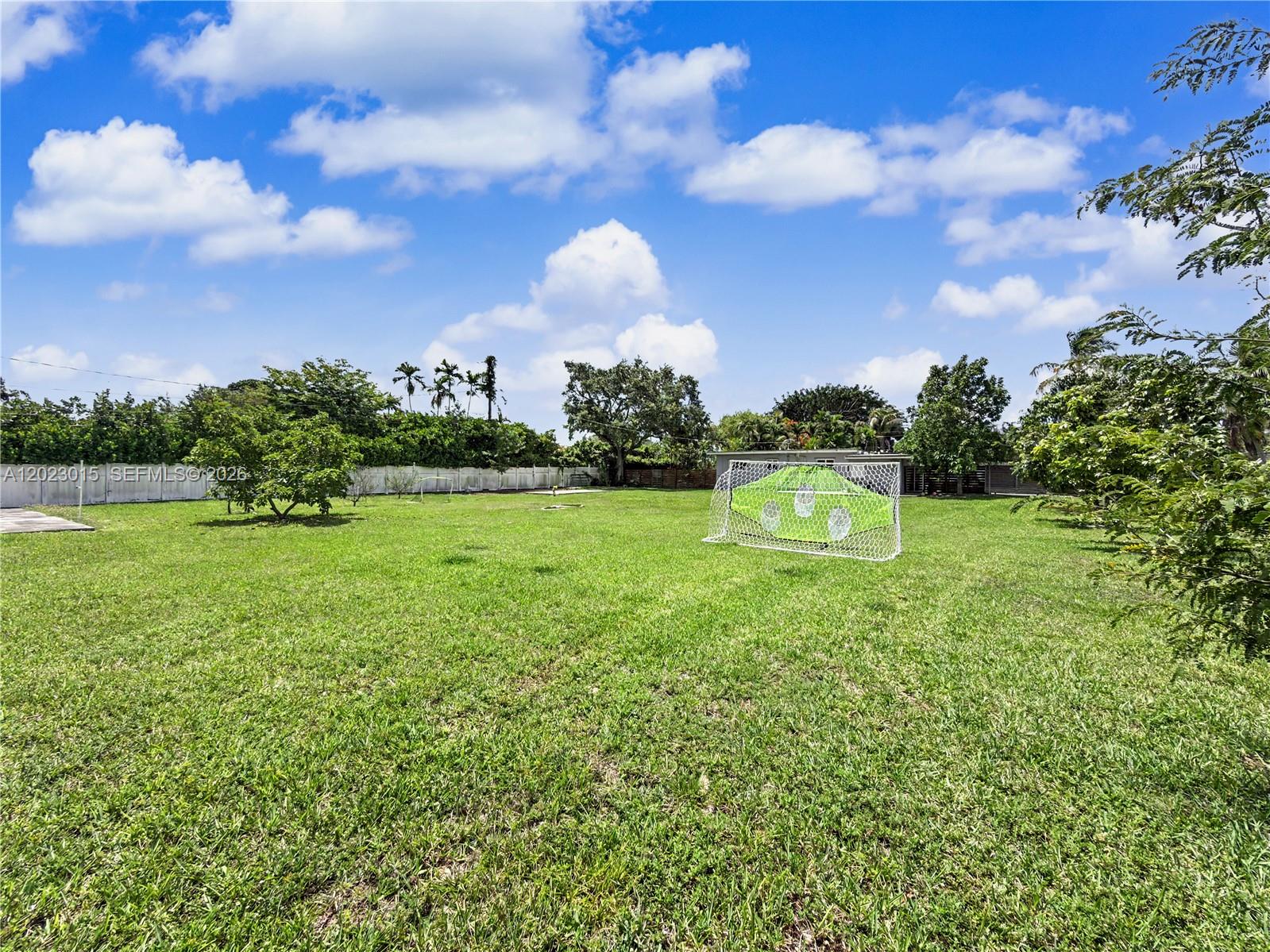 8331 SW 100th St Miami, FL 33156
