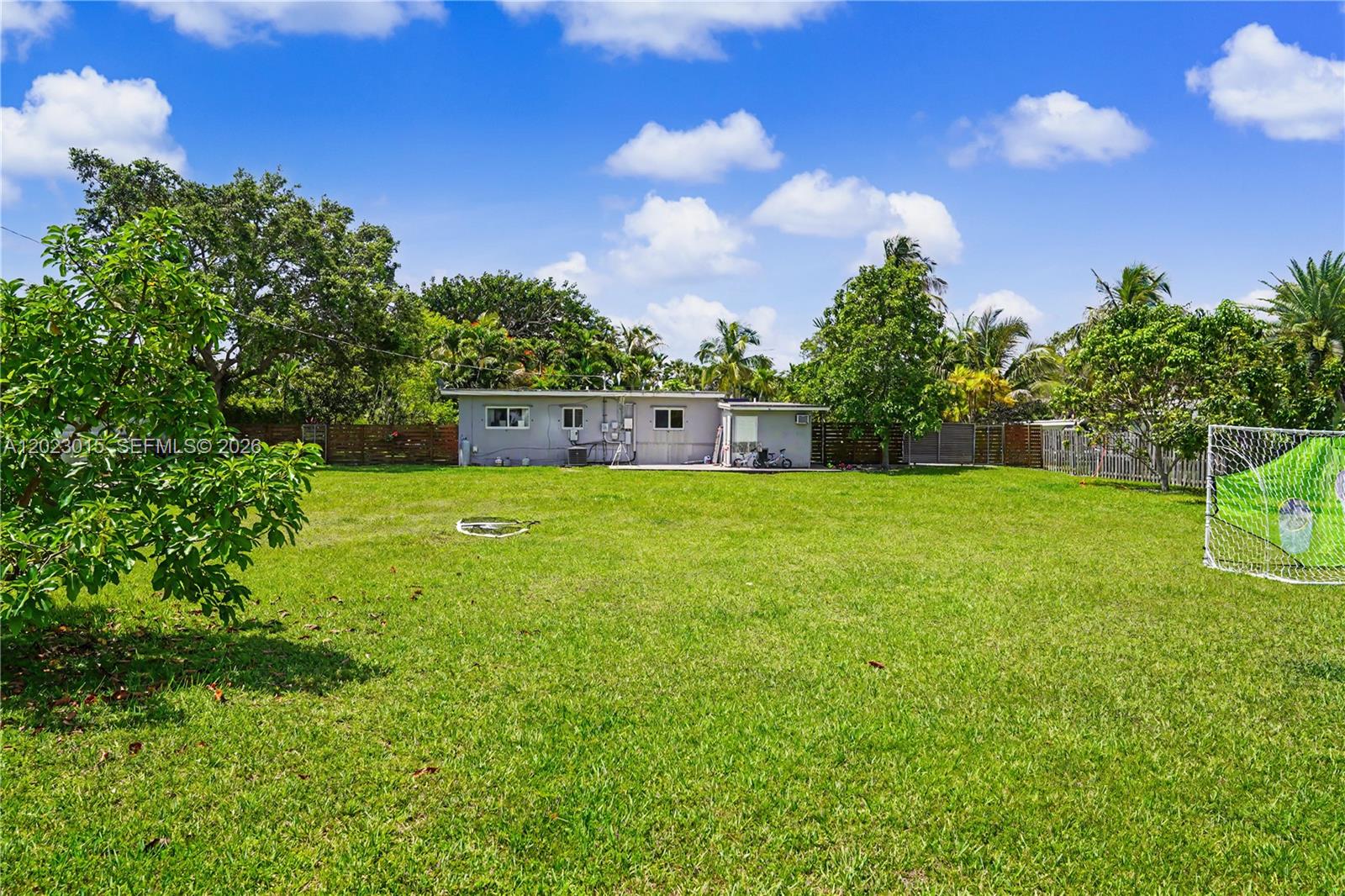 8331 SW 100th St Miami, FL 33156