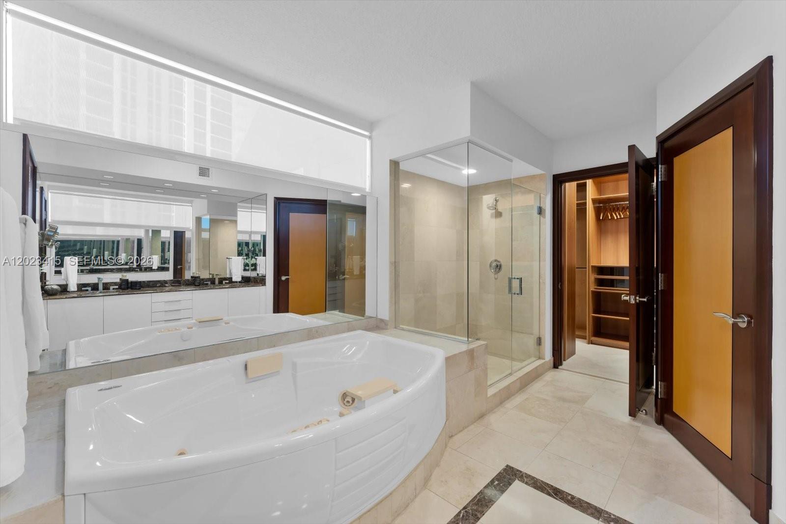 17555 Collins Ave #3204 Sunny Isles Beach, FL 33160