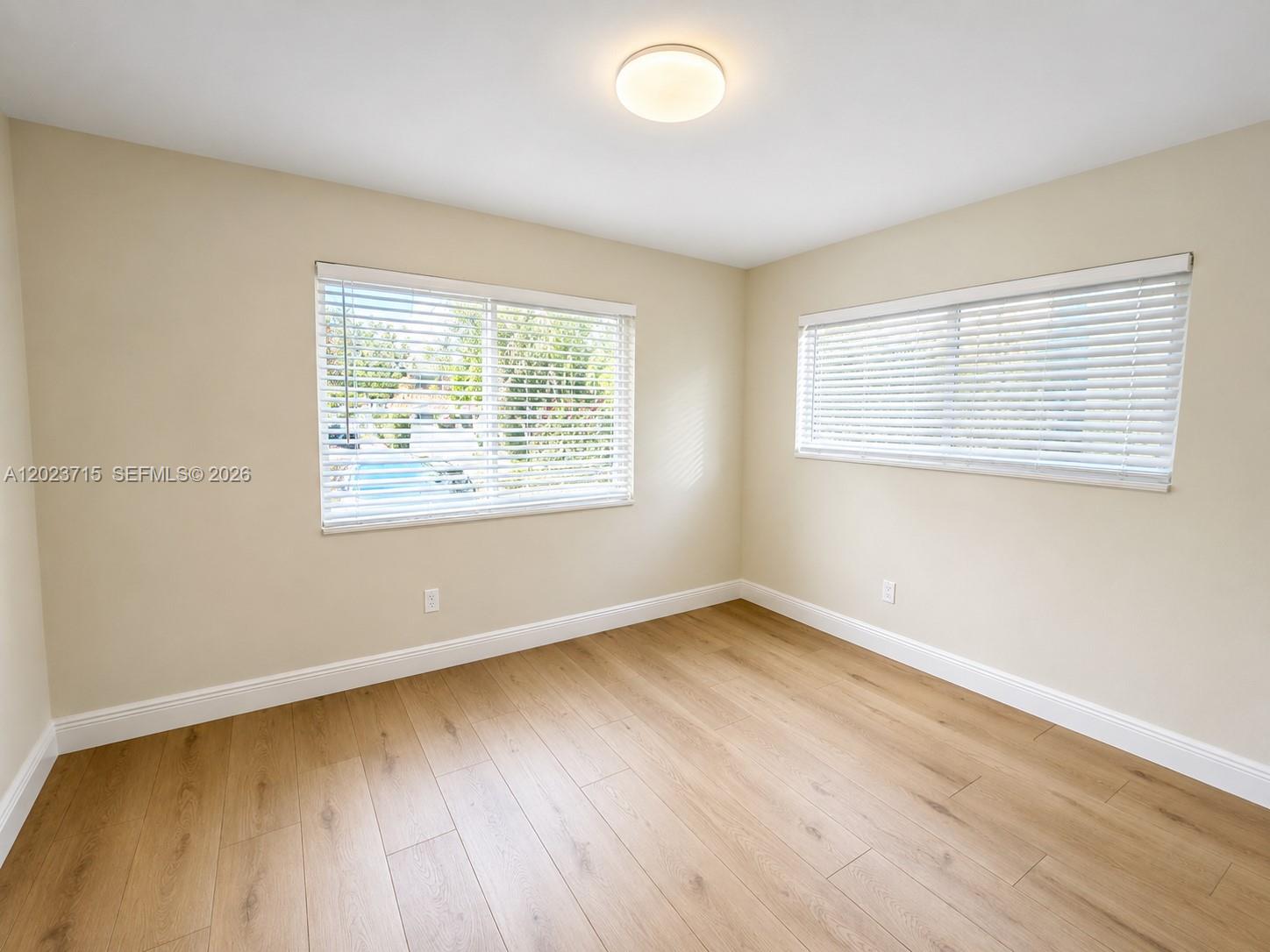 4220 SW 14th St Miami, FL 33134