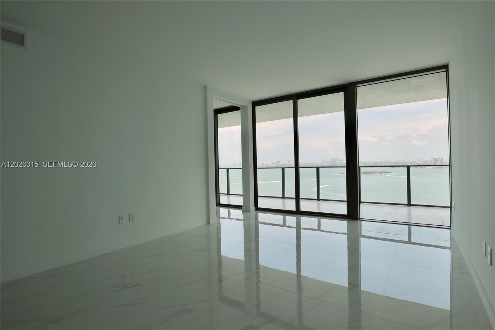 image Paraiso Bay12