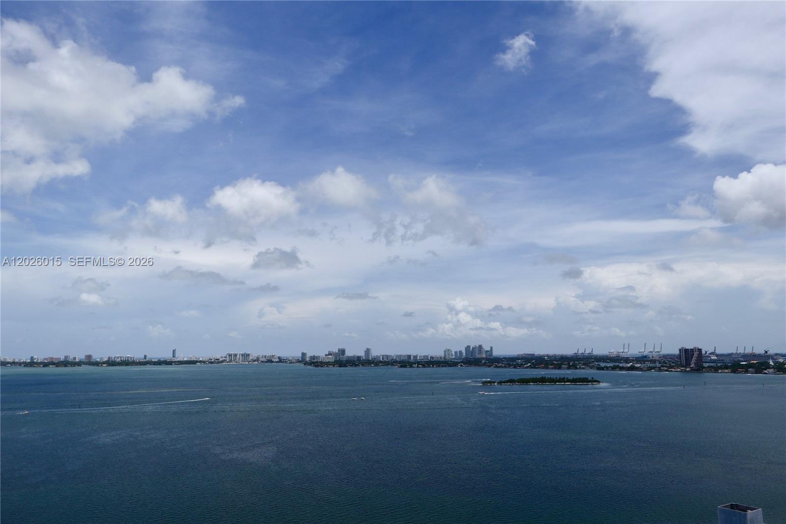 image Paraiso Bay1
