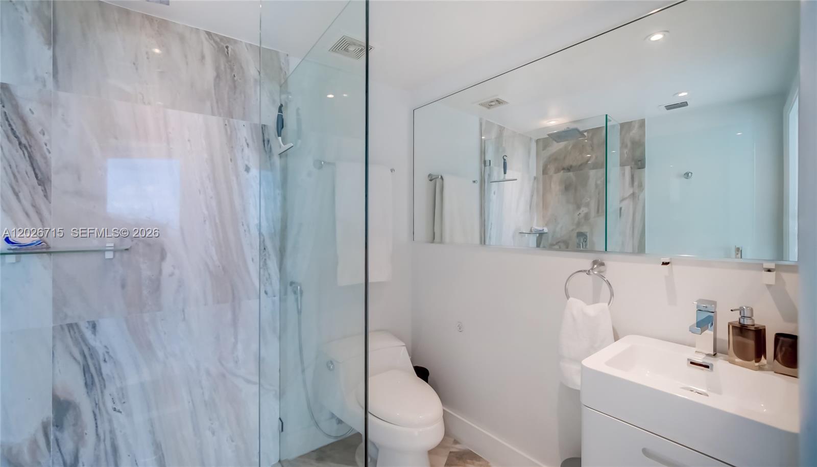 6700 Indian Crk Dr #1102 Miami Beach, FL 33141