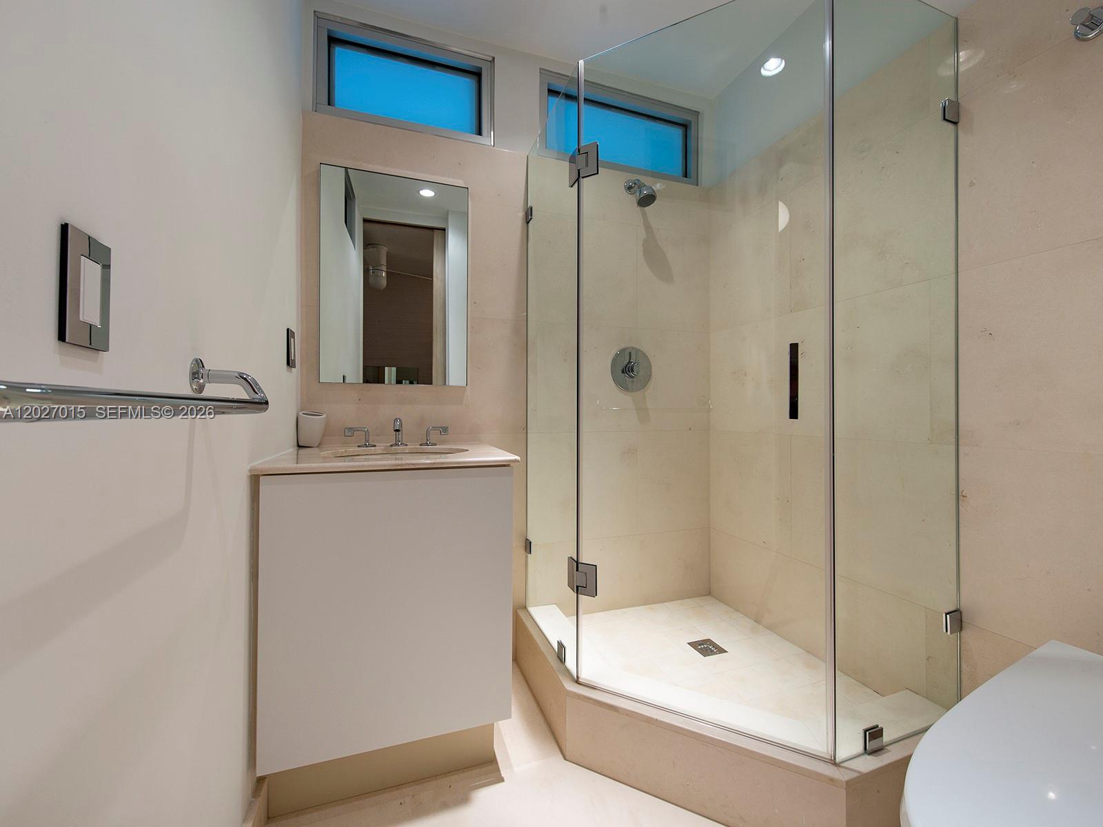 100 S Pointe Dr #3407 Miami Beach, FL 33139