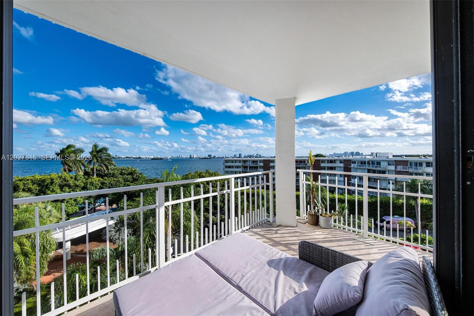 4000 Towerside Ter #604